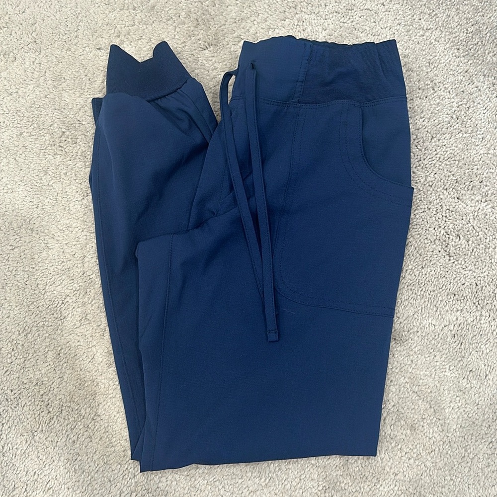 HeartSoul Small Petite Jogger Scrubs